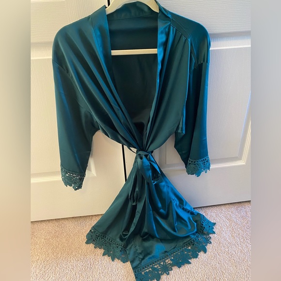Emerald Green silk bridesmaid robe - Picture 1 of 1
